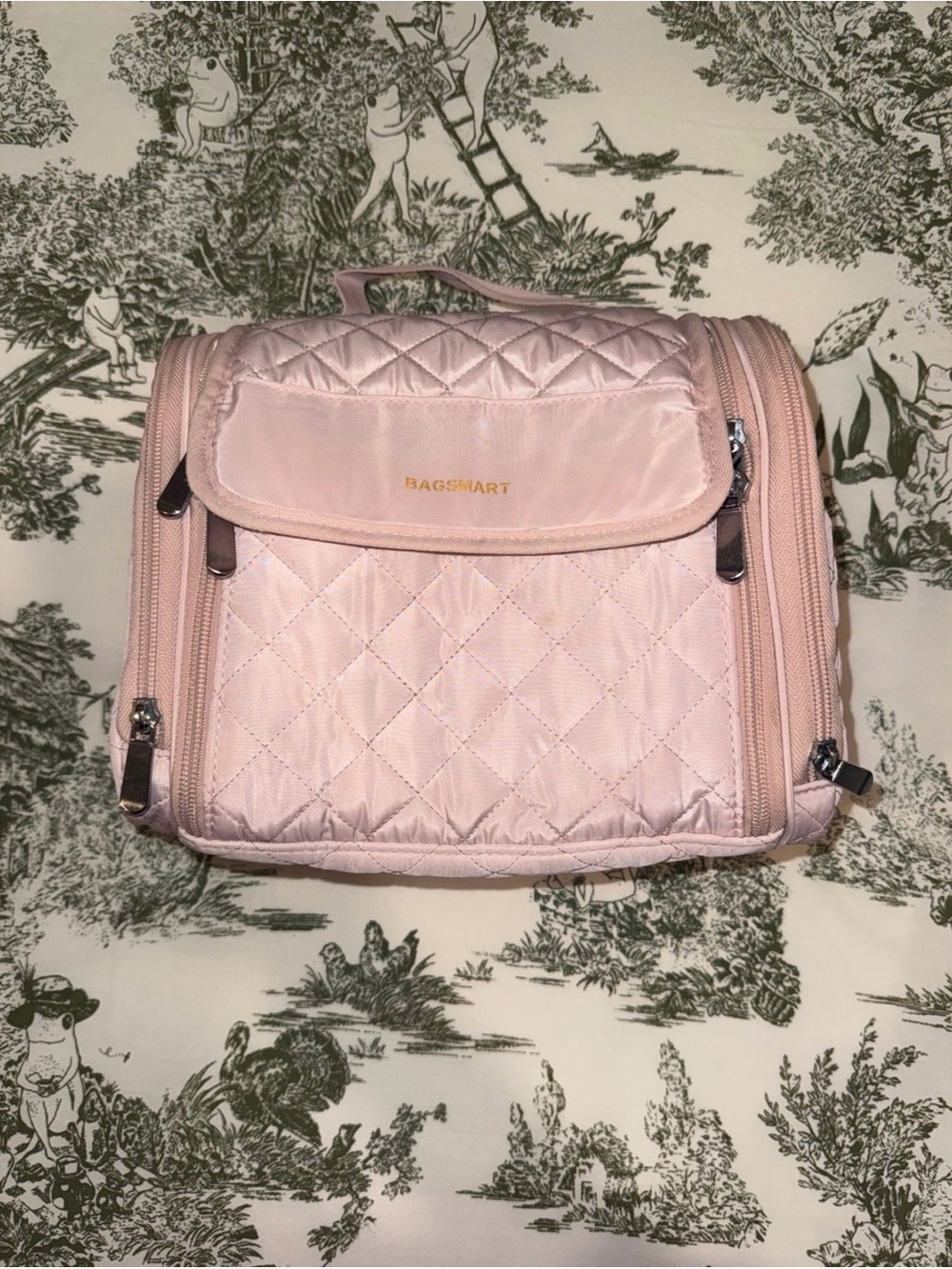 BAGSMART Quilted Light Pink Travel Cosmetic Case